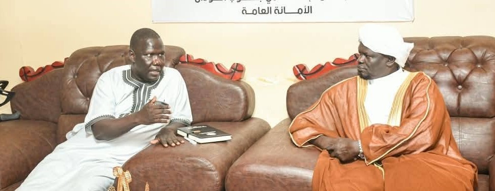 Chairperson of the National Election Commission (NEC), Gabriel Bol Deng (Right) and Sheik Dr. Abdalla Baraj Rual, Leader of the South Sudan Islamic Council (Left) during meeting in Juba on Tuesday (Photo by PU)